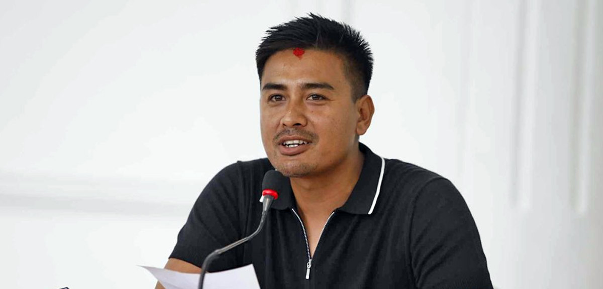 पूर्वकप्तान ज्ञानेन्द्र मल्ले लिए सन्न्यास